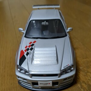 スカイラインGT−Ｒ R34　nismo Z-tune オートアート 日産　1/18