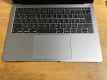 13.3インチ　MacBook Air 2018 8GB 128GB SSD 充放電22回 美品_画像3