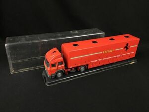 Q401 【IVECO OLD CARS フェラーリ カートランスポーター 1/50 アクリルケース付/80