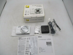 ★☆コンパクトデジタルカメラ　ニコン　Nikon　クールピクス　COOLPIX　S7000　ホワイト　美品　稼働品☆★