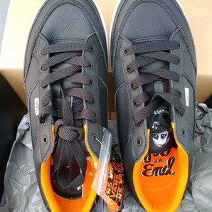 Vans CULT コラボレーションスニーカー26cmの画像1