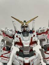 HGUC ユニコーンガンダム完成品　成形色_画像5