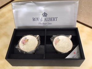 【未使用保管品】 Royal Albert　Enchantment　ロイヤルアルバート エンチャントメント　カップ＆ソーサー　２脚セット