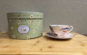 ④ WEDGWOOD ウエッジウッド ハーレクイーン カッコー ティーカップ＆ソーサー 洋食器 円柱箱付き オレンジ 新品未使用