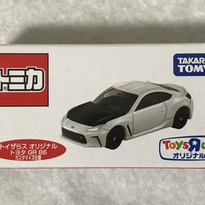 即決 2台在庫 トミカ トイザらス オリジナル トヨタ GR86 カスタマイズ仕様 tomica ToysRus TOYOTA GR 86 未開封の画像1