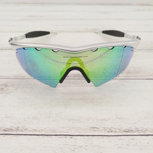 OAKLEY オークリー M-FRAME シルバー スポーツサングラス 袋付きの画像2