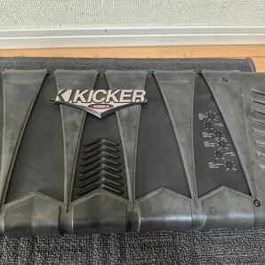 Kicker kx600.4, カーアンプの画像3