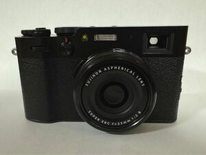 ショット数200未満　富士フイルム X100V ブラック　超美品　未記入保証書つき