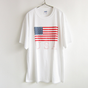 新品/人気の旧タグGILDAN/アメリカ国旗/コットン/半袖Tシャツ/白【XL】USA星条旗プリント/ビッグフラッグ/ビッグシルエット/D134-01-0020