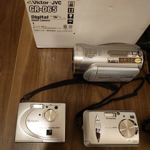 デジタルカメラ18台まとめセット ジャンク finepix f31fd,40i,4500,a303,sony dsc-hx7v,ricoh r8,ms-06s,olympus fe-240,canon s30,s40等の画像4