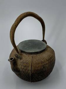 【 時代物 鉄瓶 】茶釜 急須 金属工芸品 骨董 当時物 摘みなし