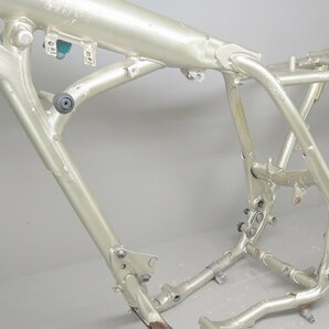 ★SR400 (1JR) 純正 書付き フレーム SW1807の画像2