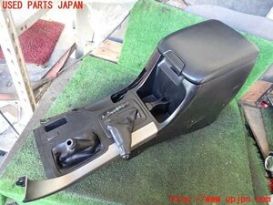 1UPJ-15047540] Land Cruiser Prado (TRJ120W) center console used 