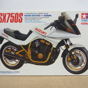 タミヤ ◎1/12 スズキ GSX750S ニュー・カタナ オートバイシリーズ No.34 フルディスプレイキット の画像1