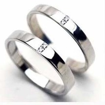 シルバーダイヤペアリング　二人にダイヤモンド　　刻印送料無料　　結婚指輪　マリッジリング_画像1