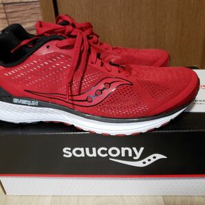 (未使用品) saucony BREAKTHRU 4 サッカニー　ブレイクスルー スニーカー