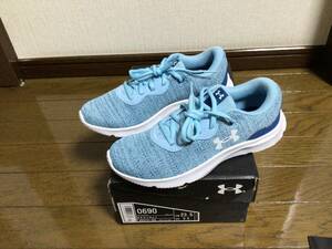  new goods unused UNDER ARMOUR lady's sneakers 23.5cm