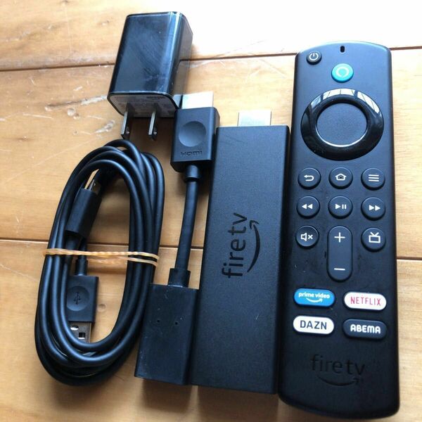 送料無料 美品 動作確認済 Amazon Fire TV Stick 4K Max 第3世代 Alexa対応音声認識リモコン付属 アマゾン スマートテレビ 