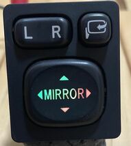 トヨタ　ドアミラー　スイッチ　SW LED 打ち替え済み　レインボー　RGB_画像6