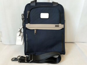 トゥミ　TUMI　バッグ　ショルダーバッグ　ハンドバッグ　ボディバッグ　斜め掛け可能