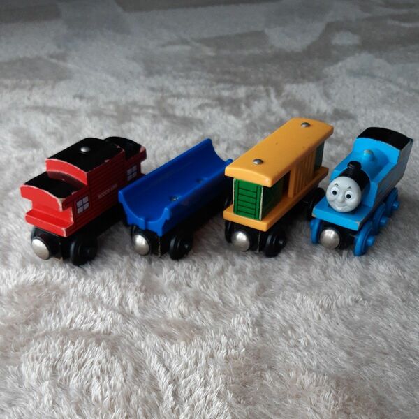 きかんしゃトーマス 木製トーマス 木製レールシリーズ トーマス barrel　Box　SODOR