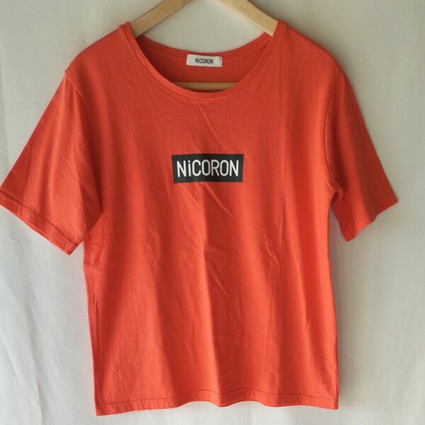 【NiCORON 半袖Tシャツ ロゴプリント 】フリーサイズ　オレンジ　割りと綺麗な品