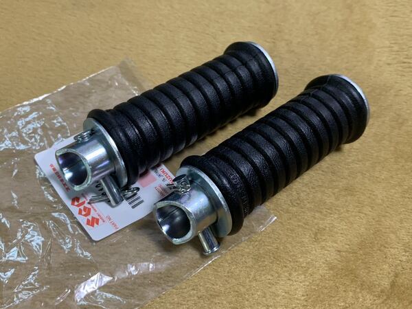 GP125 リア ステップ 左右 1台分 新品即決 SUZUKI純正 RG125 TS125 スズキ