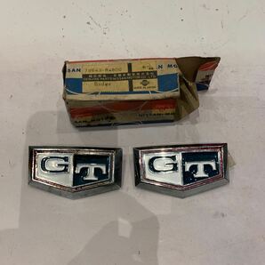 当時物 ケンメリ リアフェンダー GT エンブレム 青 GC110 GC111 KGC110 GT GT-X 純正 箱アリの画像1