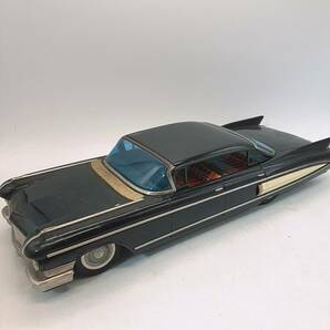 n197【1円～】 当時物 米澤玩具? Cadillac キャデラック 黒色 ブリキ 日本製 自動車 フリクション 昭和 レトロ ヨネザワ 長期保管品 現状品の画像2