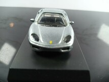 京商 FERRARI 360 Modena Silver S=1/64　フェラーリミニカーコレクション/箱なし/組み立てキット/完成品/カード付属/ブリスターなし_画像4