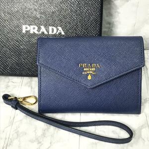 極美品　PRADA プラダ カードケース　名刺入れ　ブルー