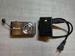 CASIO EXILIM 10.1 MEGA PIXELS EX-Z270 コンパクトデジタルカメラ 