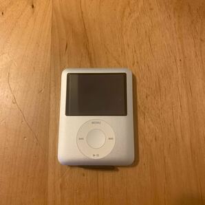【動作確認済】Apple iPod nano 第三世代シルバー 4GB カバー付の画像1