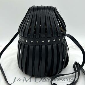 1 jpy [ ultimate beautiful goods * present ]J&M DAVIDSON J and M te vi tosomei paul (pole) MAYPOLE shoulder bag car ni bar studs black black 