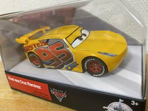 【Disney Store Original】Rust-eze Cruz Ramirez／Cars3 Die Cast Car（カーズ３）