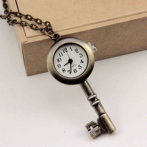 [ postage our company charge ] pocket watch netsukre ski key key hook chain attaching antique style pendant FJ-NC-1028