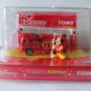 未使用 ミニカー DISNEY ミッキーマウスミニフィギュア付 TOMICA Edition 消防車の画像1