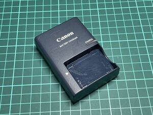 ●Canon 純正バッテリーチャージャー 充電器　CB-2LX●