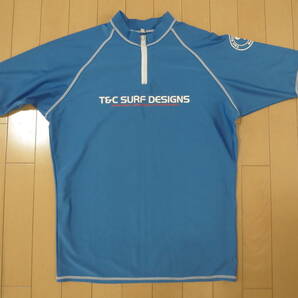 T＆C Surf DesignsラッシュガードLL【USED】の画像1