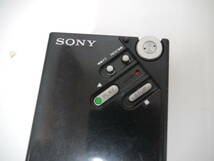 373 SONY STEREO WALKMAN ll WM-2 ソニー ステレオ ウォークマン2 カセットプレーヤー ホルダー付_画像2