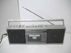 493 SONY CFS-10 ソニー ステレオカセットレコーダー ラジカセ レトロ コード付 FM/AM/カセット