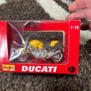 Ducati モンスター