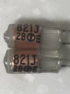  copper . styrol condenser 821 J2B 820pF unused 2 piece 1 set 