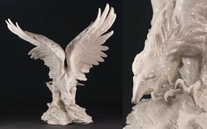 ∇花∇20世紀イタリア芸術【G.GRANELLO】作 白磁彫刻大型人形「鷹」 素晴らしい写実性と臨場感の逸品 H62cm×W55cmの圧倒的大作