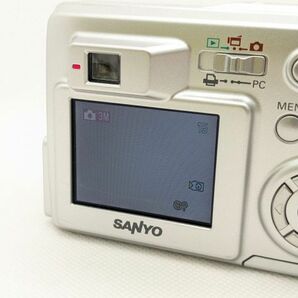 動作品 SANYO サンヨー Xacti DSC-S3型 コンパクトデジタルカメラ シルバー （M7287）の画像10