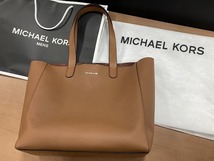 新品未使用　 MICHAEL KORS マイケルコース レザー ハンドバッグ トートバッグ レディース ブラウン系（M7155）_画像1