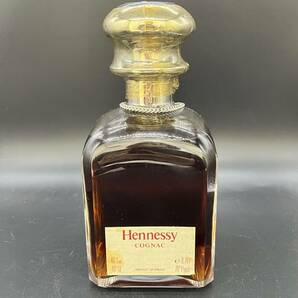 Hennessy（ヘネシー）シルバートップ ブック 目減り 40％ 700ml の画像1