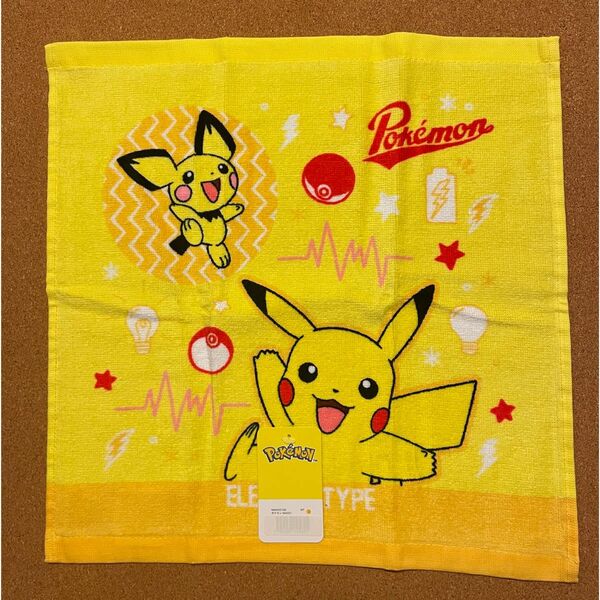 ★新品★ ポケットモンスター　ポケモン　ハンドタオル　ピカチュウ