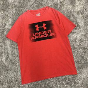 UNDER ARMOR アンダーアーマー 半袖Tシャツ ストレッチ素材 サイズM レッド 赤 半袖カットソー プリント メンズ トップス 最落なし （R18）