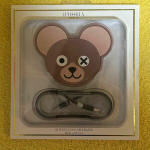 【新品】IPHORIA(アイフォリア) QIワイヤレス充電器　5280円